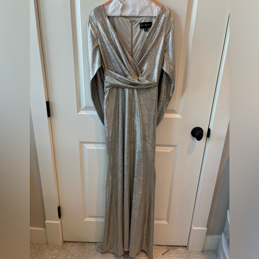 Betsy & Adam formal dress size 6